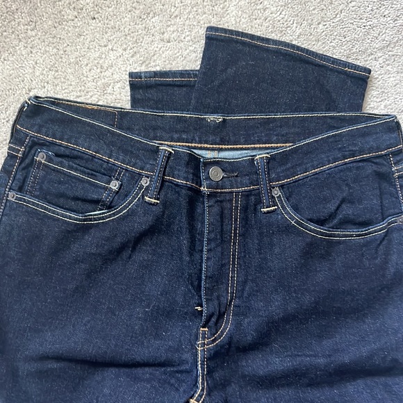 NWOT Men’s Levi Jeans - Picture 2 of 5